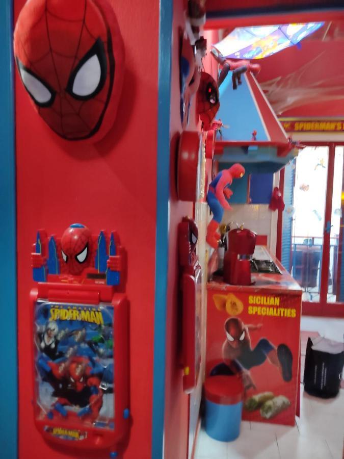Hotel Spiderman House à Catane Extérieur photo